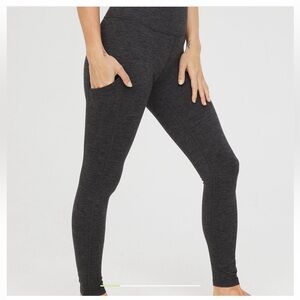 OFFLINE BY AERIE THE Hugger High Waisted Pocket Legging